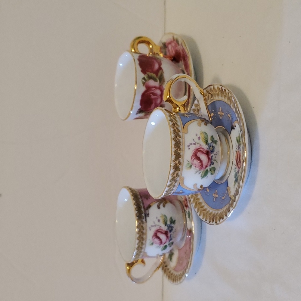 Victoria's Garden Mini Cup and Saucers
